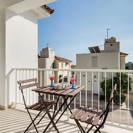 Dafni Villa *